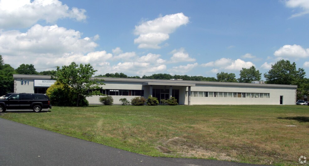 More Photos Of 371 Essex Rd, Tinton Falls Warehouse For Sale