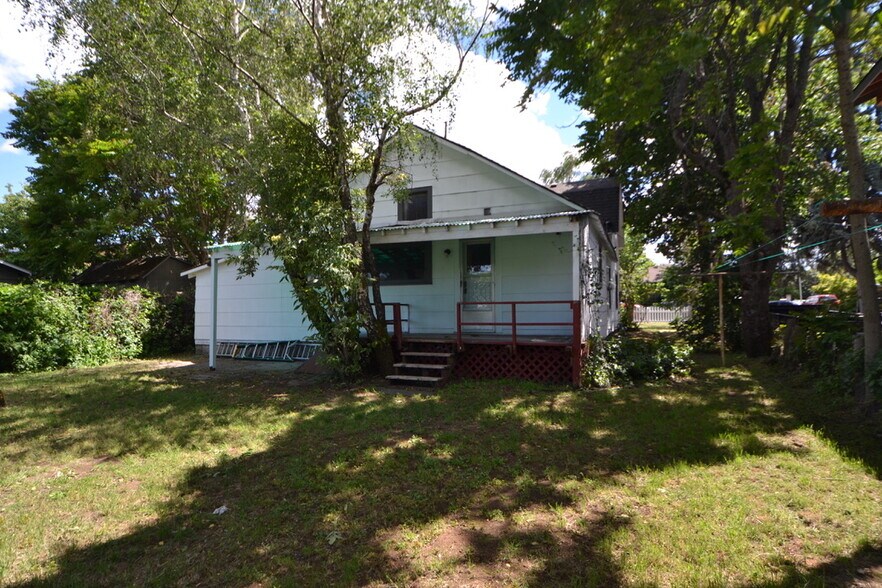 More Photos Of 1008 June St, Hood River Flex For Sale