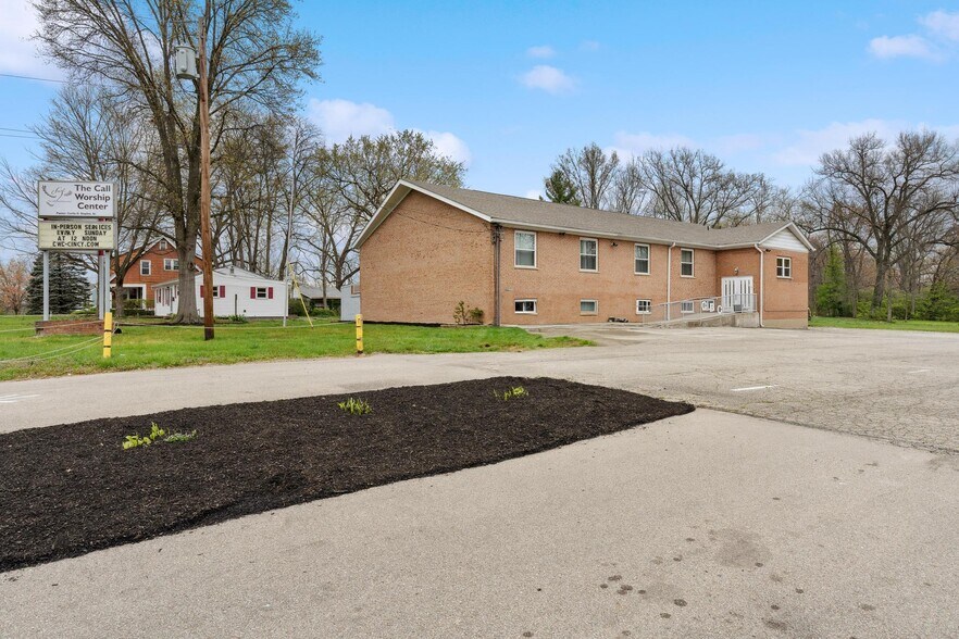 More Photos Of 8340 Pippin Rd, Cincinnati Specialty For Sale