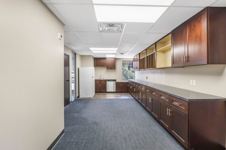 More Photos Of 9025 E Kenyon Ave, Denver Office For Lease