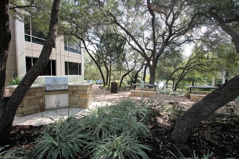 More Photos Of 7500 Rialto Blvd, Austin Unknown For Lease