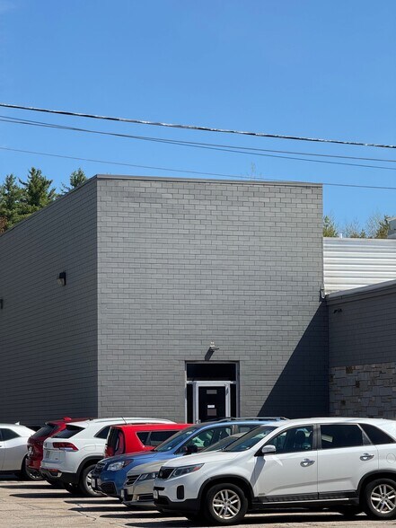 More Photos Of 92 Old Turnpike Rd, Concord Warehouse For Lease