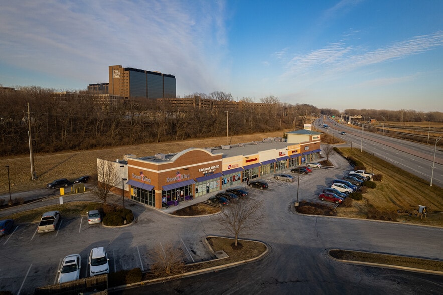 More Photos Of Armour, North Kansas City Unknown For Lease