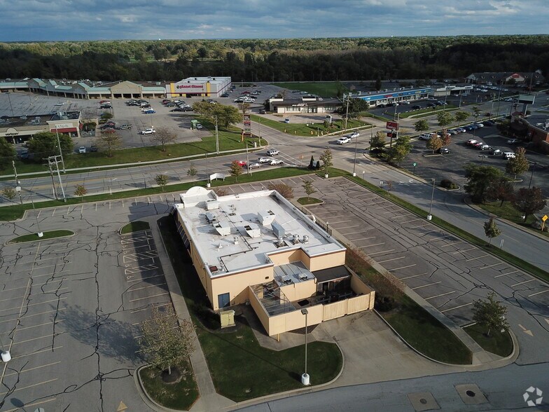 More Photos Of 1733-6935 Midway Mall, Elyria Unknown For Lease