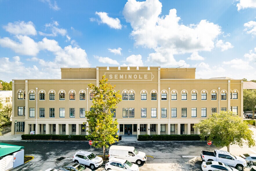 More Photos Of 605 Market St, Celebration Unknown For Lease