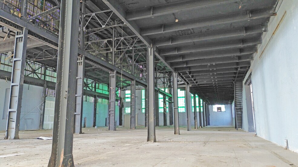 More Photos Of 1844-1846 W Sedgley Ave, Philadelphia Manufacturing For Lease