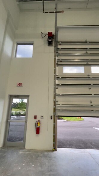 Primary Photo Of 12300 Itec Park dr, Fort Myers Warehouse For Sale