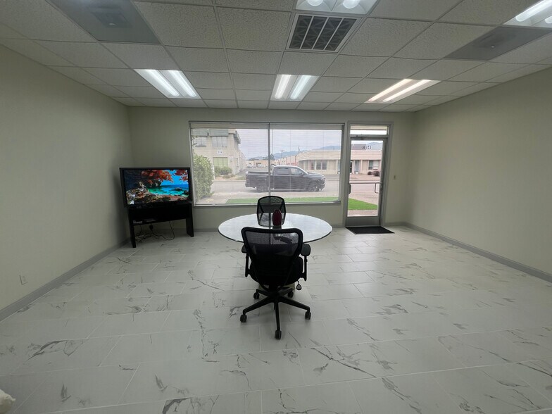 More Photos Of 117-121 Paul Dr, San Rafael Medical For Lease