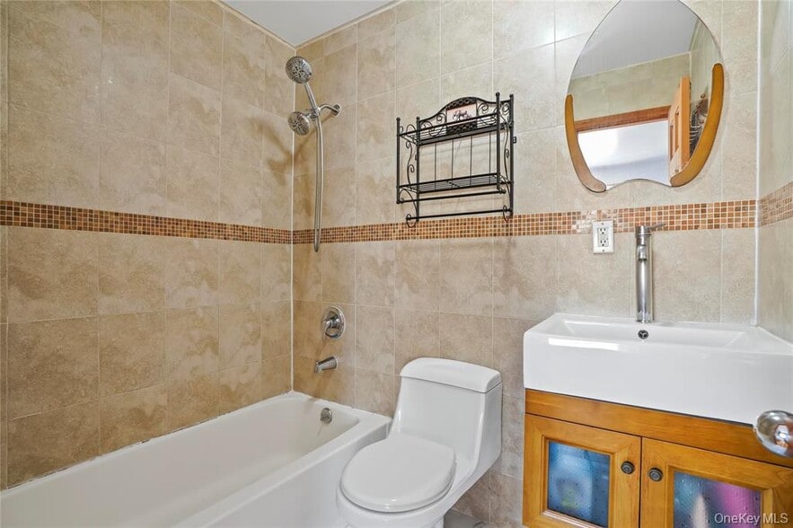 More Photos Of 6536 Metropolitan Ave, Middle Village Apartments For Sale