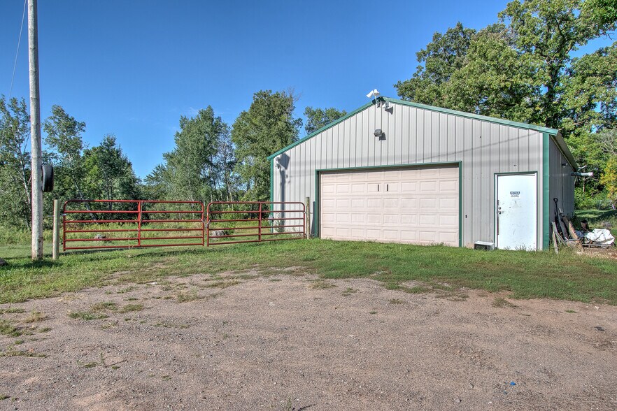 More Photos Of 1067 Highway 107, Braham Restaurant For Sale