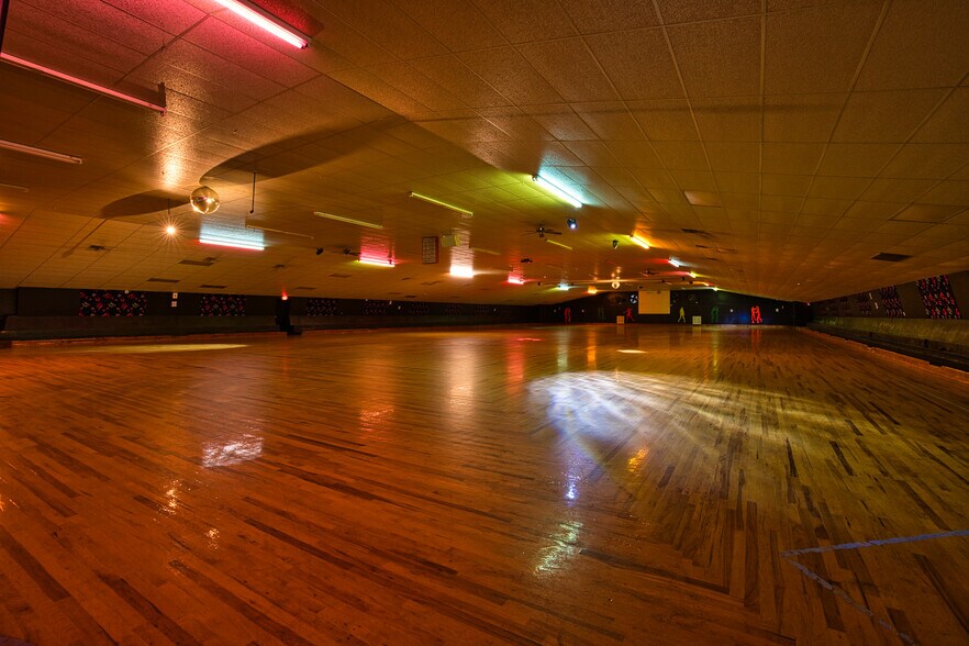 More Photos Of 2724 Emanuel Church Rd, West Columbia Skating Rink For Sale