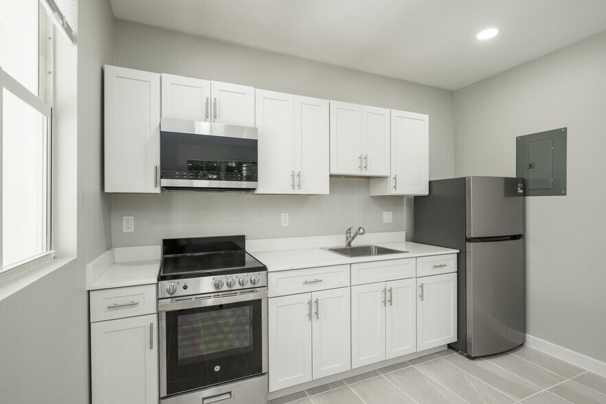 More Photos Of 818 Elizabeth St, Key West Apartments For Sale