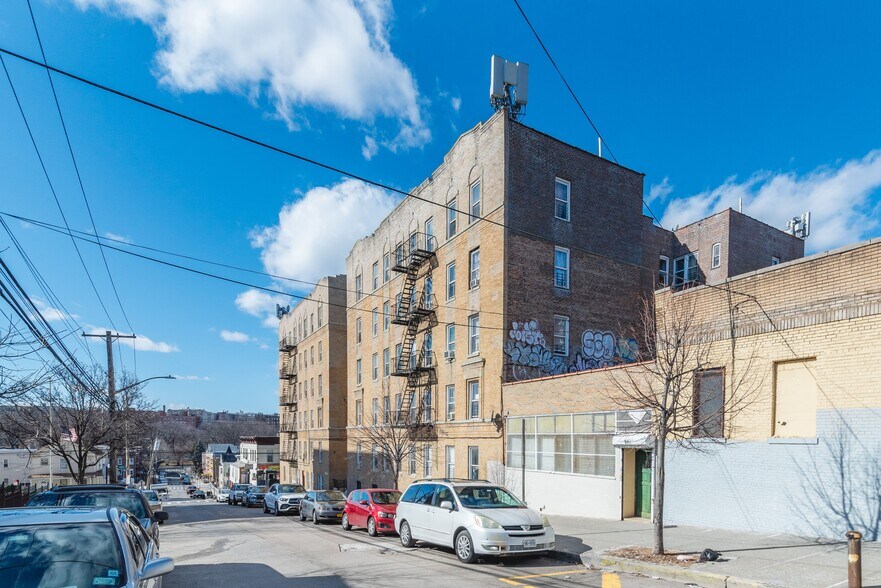 More Photos Of 679 Magenta St, Bronx Apartments For Sale