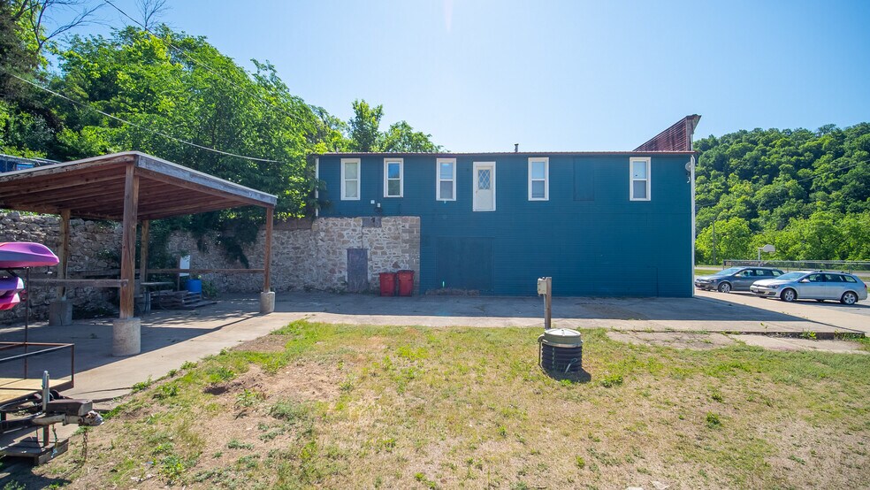 More Photos Of 312 Center St E, Hammond Freestanding For Sale