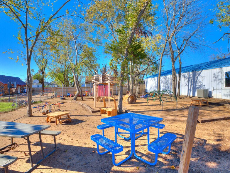 More Photos Of 305 S Chickasaw Ave, Claremore Daycare Center For Sale