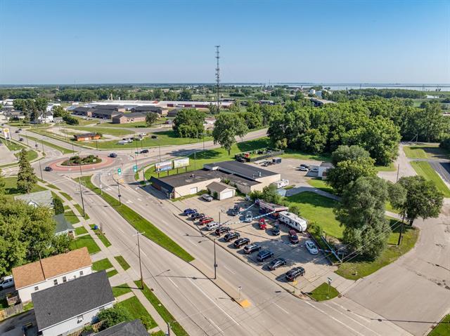 More Photos Of 1006 Velp Ave, Green Bay Freestanding For Sale