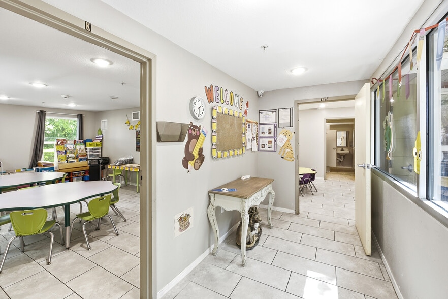 More Photos Of 6837 Lakeville Rd, Orlando Religious Facility For Sale