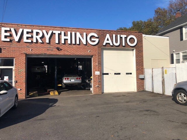 More Photos Of 980 Washington St, Franklin Square Auto Repair For Sale