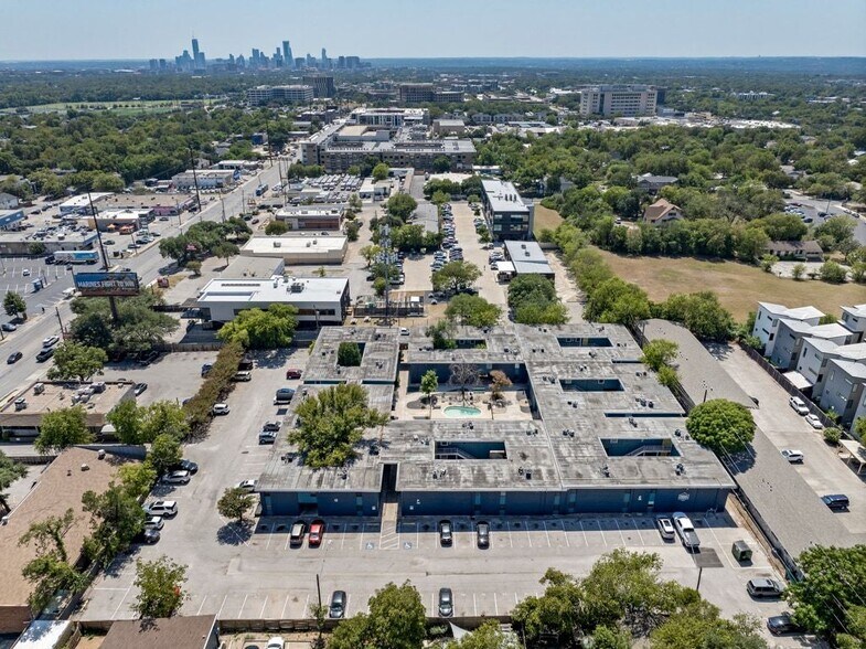 More Photos Of 5606 N Lamar Blvd, Austin Apartments For Sale