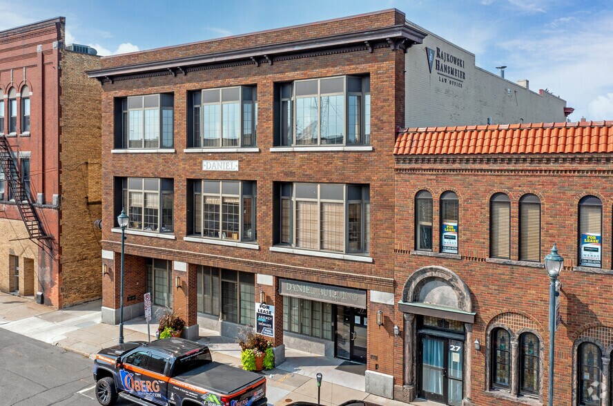 More Photos Of 11 N 7th Ave N, Saint Cloud Office For Sale