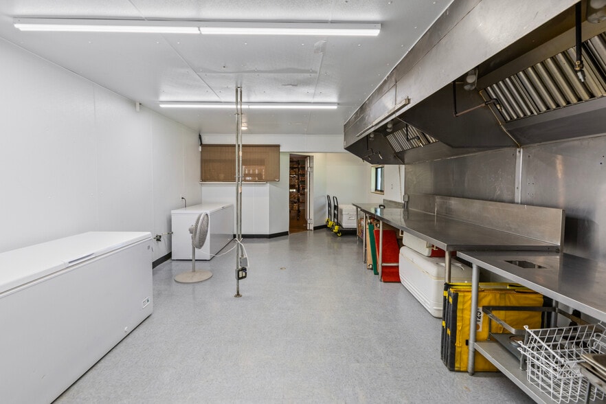 More Photos Of 712 River Rd, Washington Restaurant For Lease