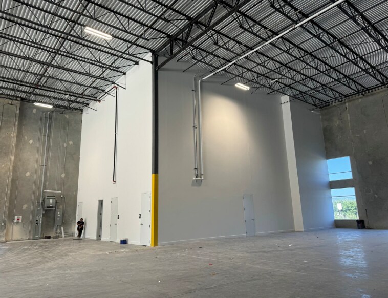 More Photos Of 701 North Red Bud Lane, Round Rock Unknown For Lease