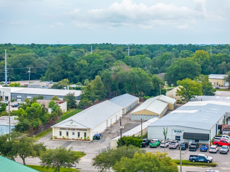 More Photos Of 1719 Signal Point Rd, Charleston Self Storage For Sale
