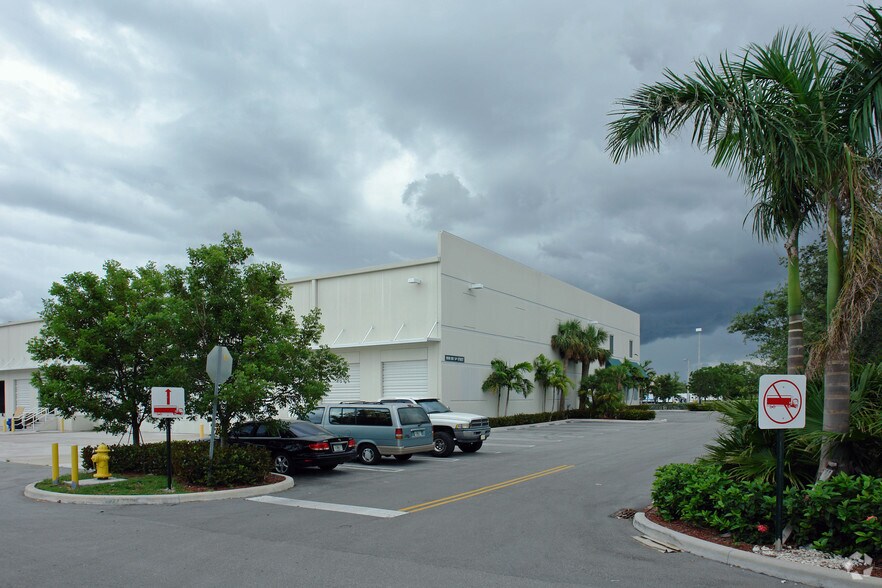 More Photos Of 9990 NW 14th St, Miami Warehouse For Sale