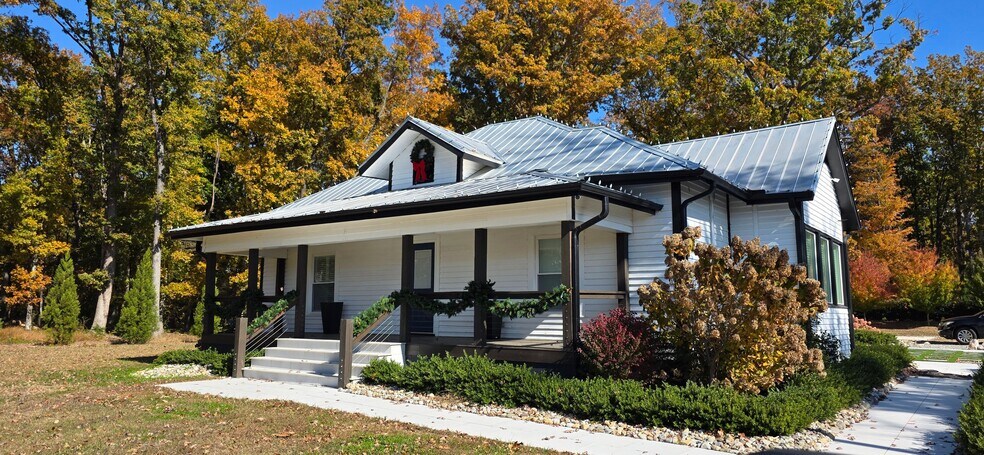 Primary Photo Of 6212 Lake Brandt Rd, Summerfield Office For Lease