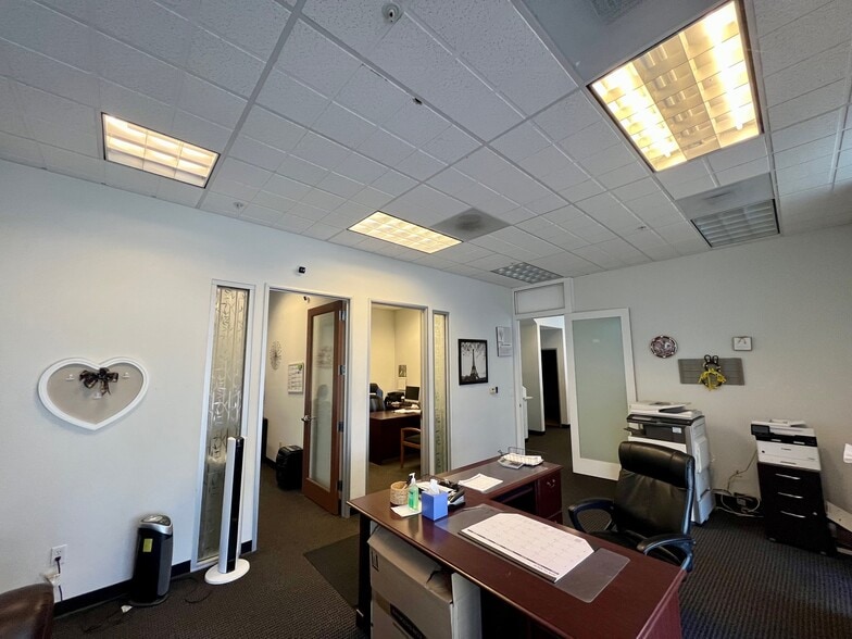 More Photos Of 670-694 Pinnacle Pl, Livermore Light Distribution For Sale
