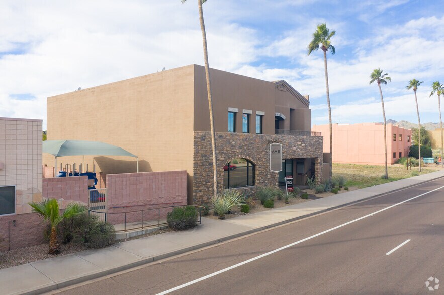 More Photos Of 16853 E Palisades Blvd, Fountain Hills Office For Lease