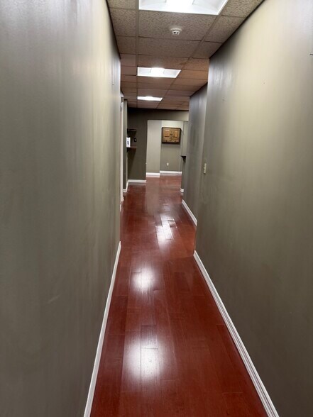 More Photos Of 3715 Main St, Bridgeport Medical For Sale