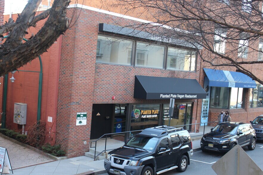 Primary Photo Of 15 Spring St, Princeton General Retail For Lease
