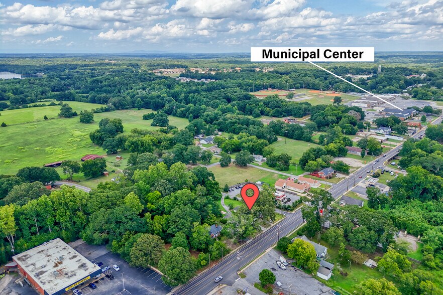 More Photos Of 402 W Main St, Williamston Medical For Sale