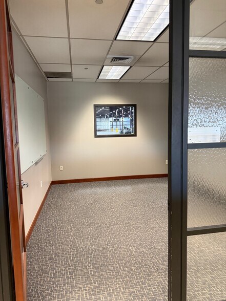 More Photos Of 2855 S Oakwood Rd, Oshkosh Manufacturing For Lease