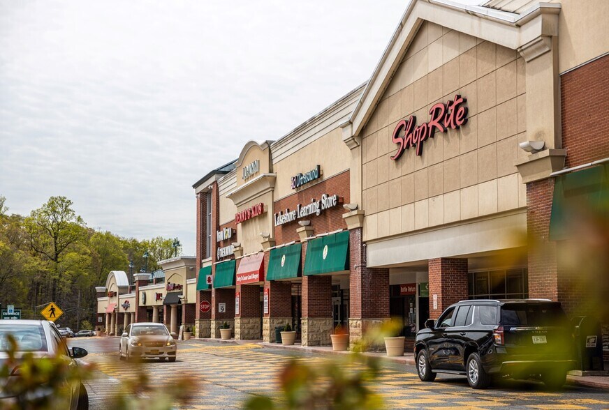 More Photos Of 911-1001 Central Park Ave, Scarsdale Unknown For Lease