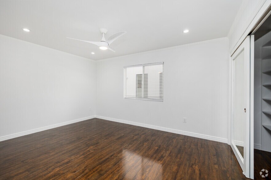 More Photos Of 6337 Primrose Ave, Los Angeles Apartments For Sale