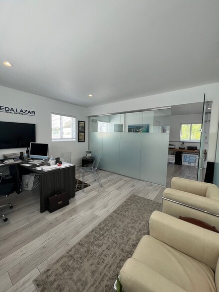 More Photos Of 6318 Biscayne Blvd, Miami General Retail For Lease