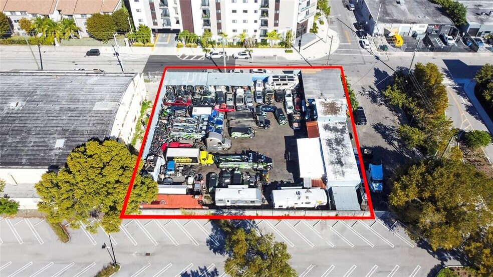 More Photos Of 2230 NW 8th Ave, Miami Auto Repair For Sale