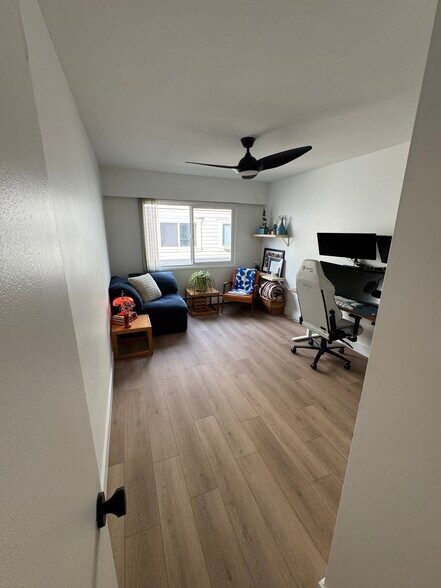 More Photos Of 1880 Pandosy St, Kelowna Apartments For Sale