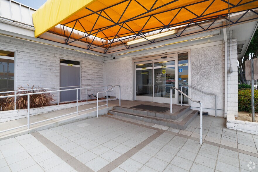 More Photos Of 1120 W Laurel St, San Diego Auto Dealership For Lease