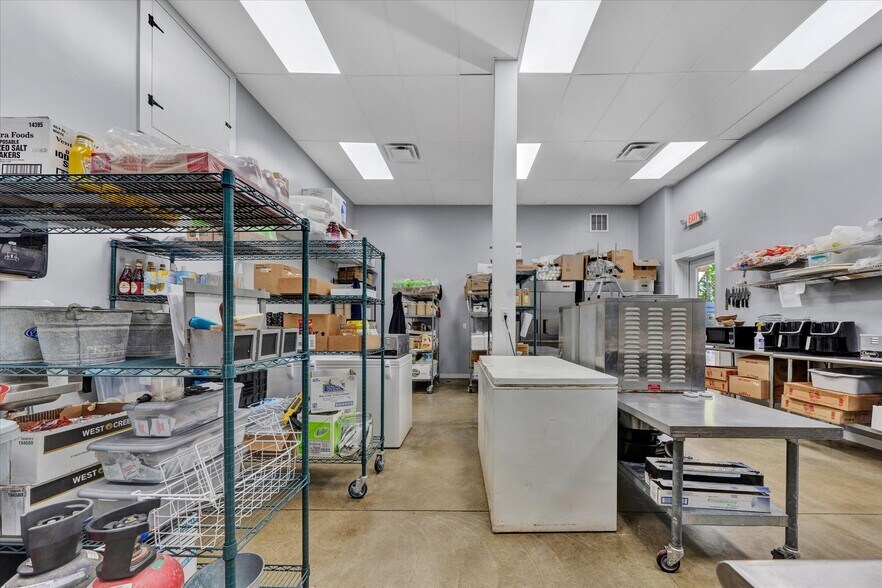 More Photos Of 3619 Airport Rd, Moneta Marina For Sale