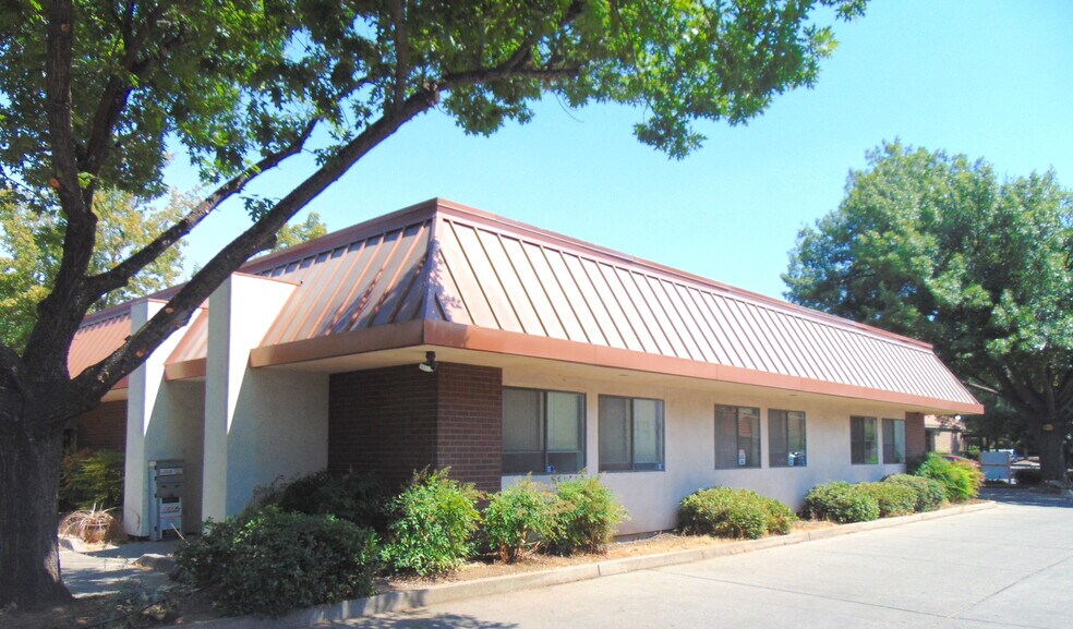 More Photos Of 1051 Mangrove Ave, Chico Office For Lease