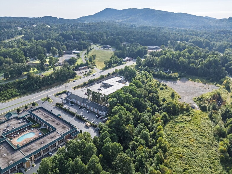 More Photos Of 2402 S Sterling St, Morganton Hotel For Sale