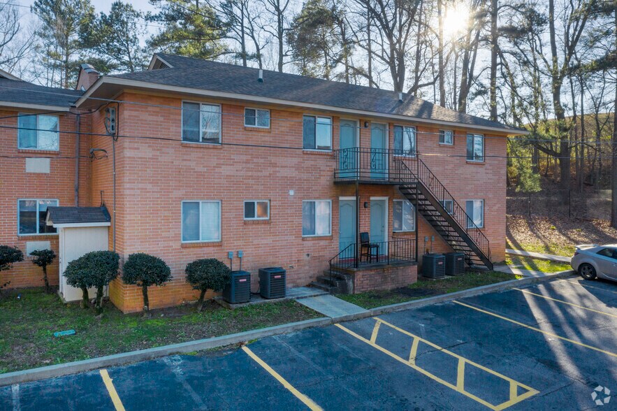 More Photos Of 2125 Joseph E Boone Blvd, Atlanta Apartments For Sale