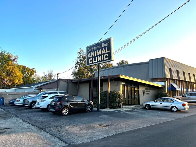 More Photos Of 3941 Central Ave, Louisville Freestanding For Sale