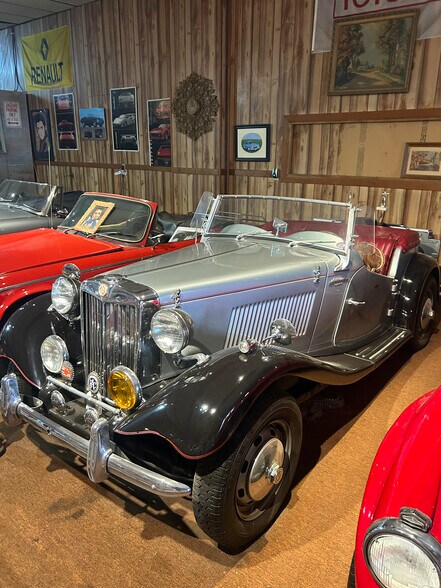 More Photos Of , Toledo General Retail For Sale