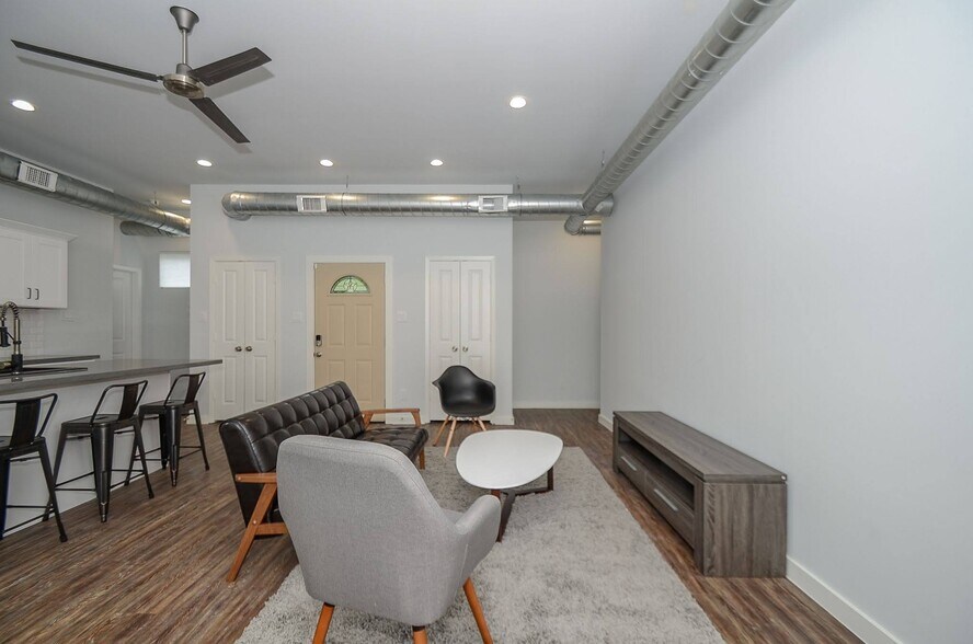 More Photos Of 3424-3426 Tuam St, Houston Apartments For Sale
