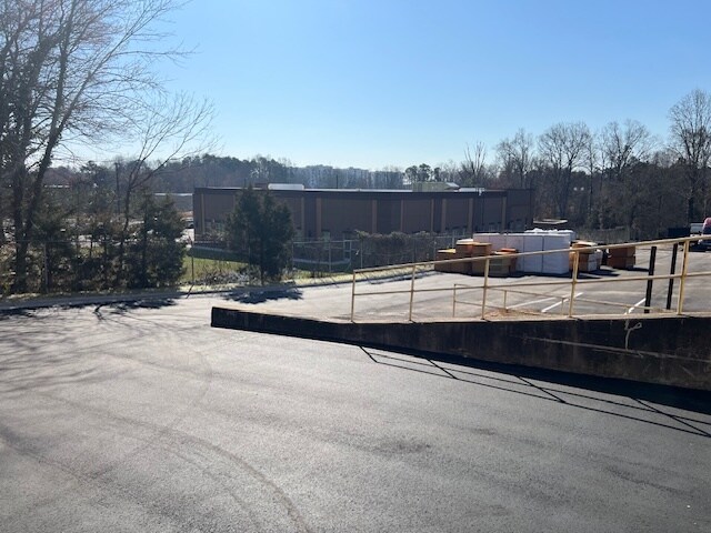 More Photos Of 2349 Plastics Dr, Gastonia Manufacturing For Lease