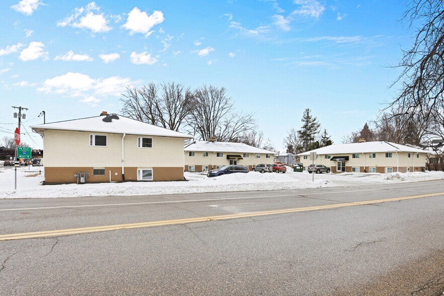 More Photos Of 2633 Division St N, North Saint Paul Apartments For Sale